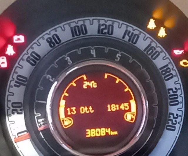 FIAT 500 1.0 HYBRID - foto 11