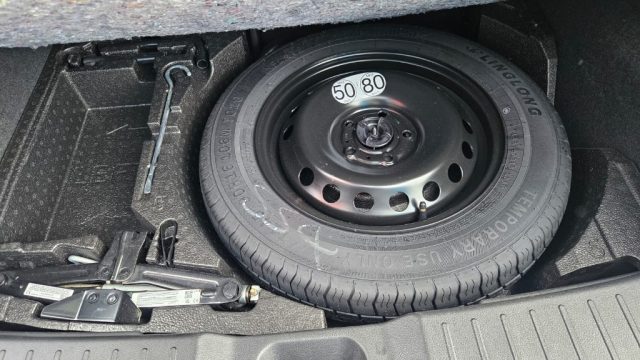 NISSAN JUKE 1.6 HEV N-CONNECTA - foto 16