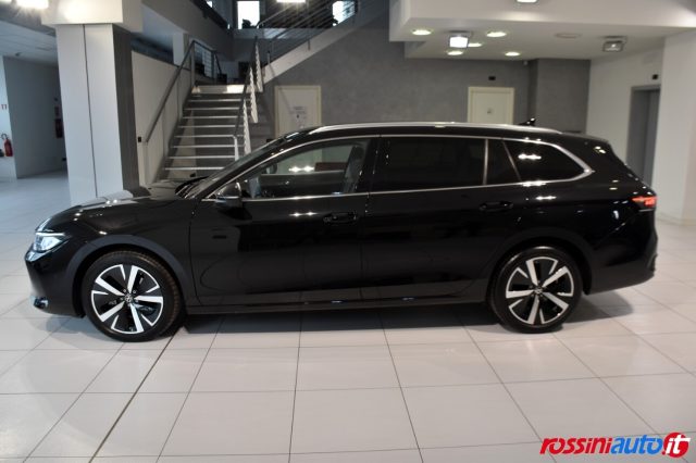 VOLKSWAGEN PASSAT 1.5 ETSI 150 CV DSG BUSINESS + M - foto 2
