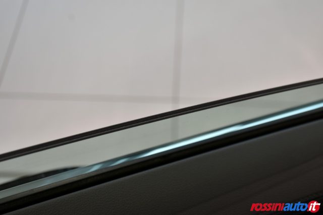 VOLKSWAGEN PASSAT 1.5 ETSI 150 CV DSG BUSINESS + M - foto 37
