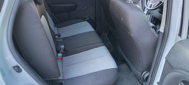 KIA VENGA 1.3 - foto 6