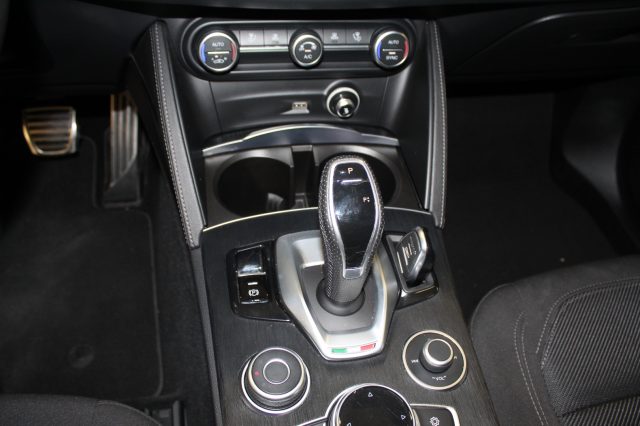 ALFA ROMEO STELVIO 2.2 TURBODIESEL 160 CV AT8 RWD B - foto 13