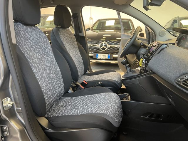 LANCIA YPSILON 1.0 FIREFLY S&S HYBRID *UNICO PR - foto 9