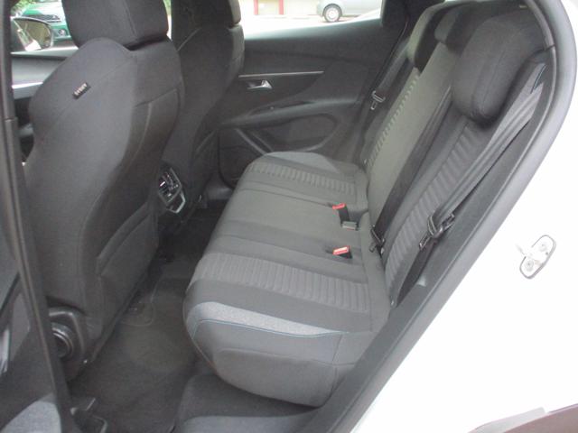 PEUGEOT 3008 PURETECH TURBO 130 EAT8 ACTIVE P - foto 9
