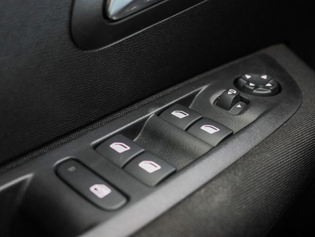 PEUGEOT 208 ACTIVE PURETECH 75CV S&S *PROMO - foto 24