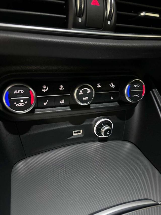 ALFA ROMEO STELVIO 2.2D 210CV VELOCE Q4 + - foto 19