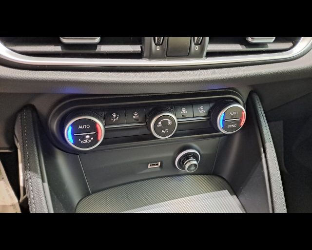 ALFA ROMEO STELVIO 2.2 T SPRINT Q4 210CV AUTO - foto 11