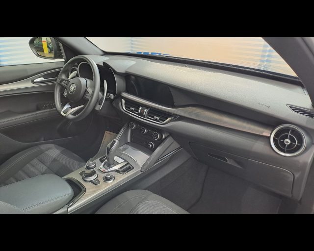 ALFA ROMEO STELVIO 2.2 T SPRINT Q4 210CV AUTO - foto 24