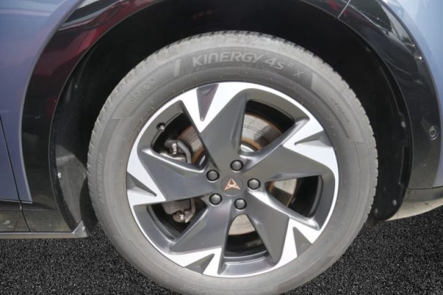 CUPRA TAVASCAN ENDURANCE 77KWH 286 CV RWD LITE - foto 8