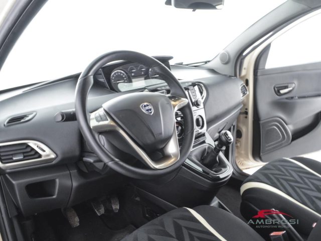 LANCIA YPSILON 1.2 69 CV 5 PORTE GOLD - foto 10