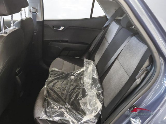 KIA STONIC 1.0 T-GDI MHEV STYLE - foto 11