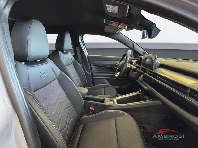 JEEP AVENGER E-HYBRID AVENGER ALTITUTE - foto 11