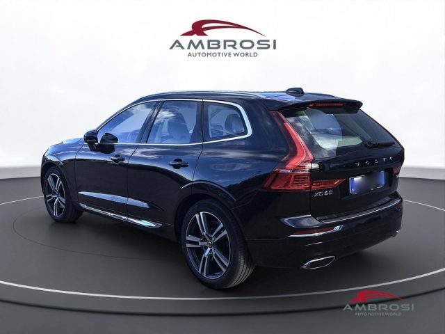 VOLVO XC60 B4 GEARTRONIC INSCRIPTION AWD - foto 4