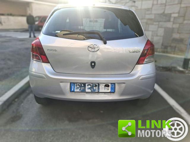 TOYOTA YARIS 1.3 5PORTE M-MT SOL CAMBIO AUTOM - foto 6