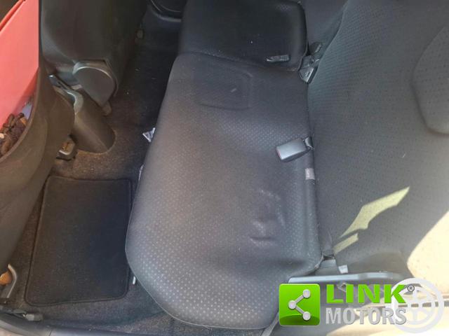 TOYOTA YARIS 1.3 5PORTE M-MT SOL CAMBIO AUTOM - foto 10