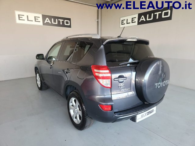 TOYOTA RAV 4 RAV4 2.2 D-4D 150 CV DPF EXCLUSI - foto 4