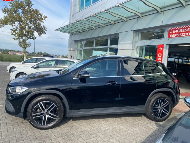 MERCEDES-BENZ GLA 180 AUTOMATIC EXECUTIVE - foto 4