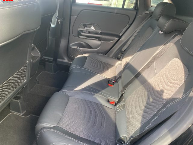 MERCEDES-BENZ GLA 180 AUTOMATIC EXECUTIVE - foto 8