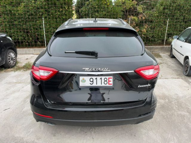 MASERATI LEVANTE V6 DIESEL 275 CV AWD INCIDENTATA - foto 6