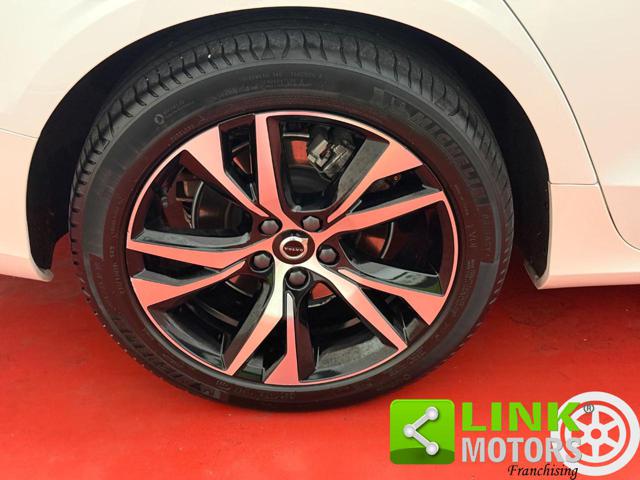 VOLVO V60 B4 D ULTIMATE DARK ? UNIPRO ? IV - foto 38