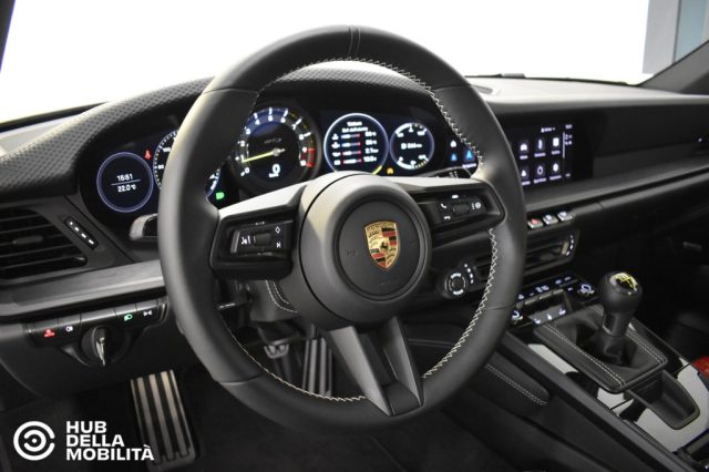 PORSCHE 911 GT3 TOURING - foto 11