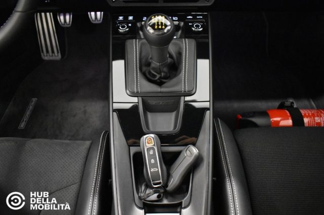 PORSCHE 911 GT3 TOURING - foto 12