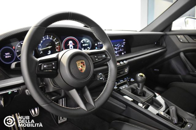 PORSCHE 911 GT3 TOURING - foto 23