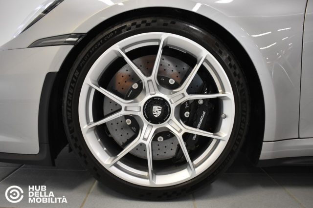 PORSCHE 911 GT3 TOURING - foto 31