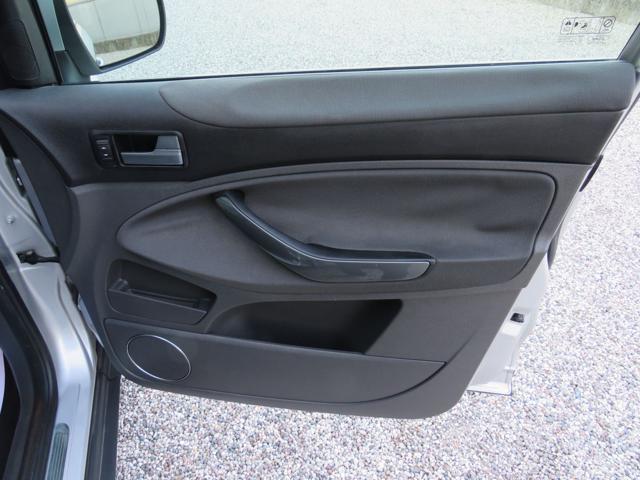 FORD KUGA 2.0 TDCI 163 CV 4WD TITANIUM DPF - foto 23