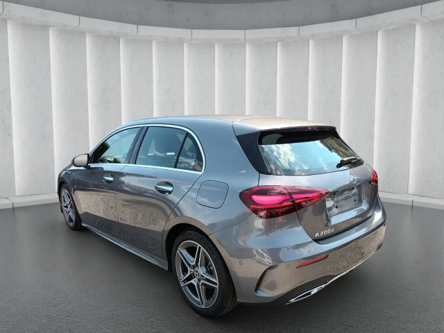 MERCEDES-BENZ A 200 D AUTOMATIC AMG ADVANCED 150CV N - foto 4