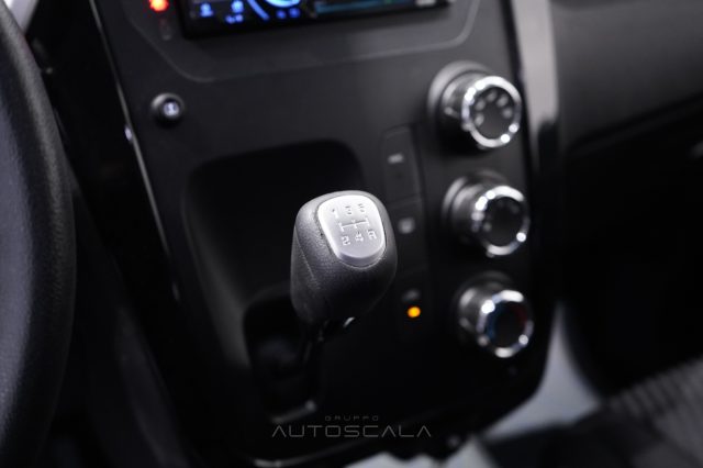 MAHINDRA KUV100 1.2 VVT 87CV K6+ GPL - foto 16