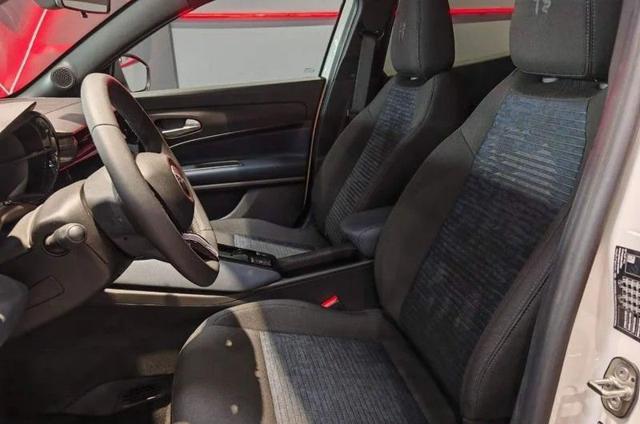 ALFA ROMEO JUNIOR 1.2 HYBRID 145 CV EDCT6 SPRINT - foto 4