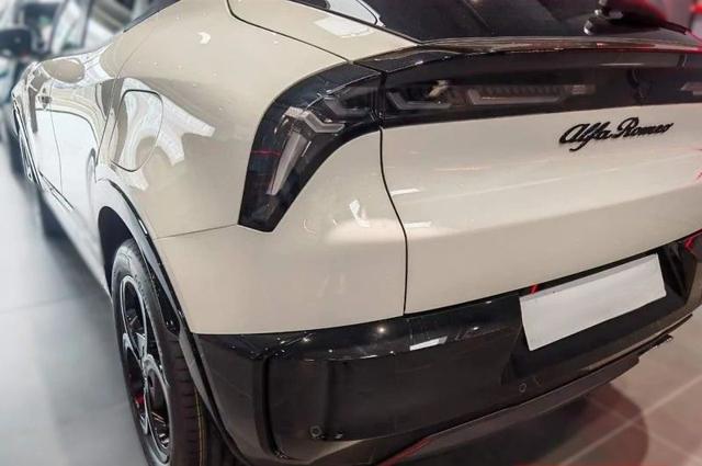 ALFA ROMEO JUNIOR 1.2 HYBRID 145 CV EDCT6 SPRINT - foto 8