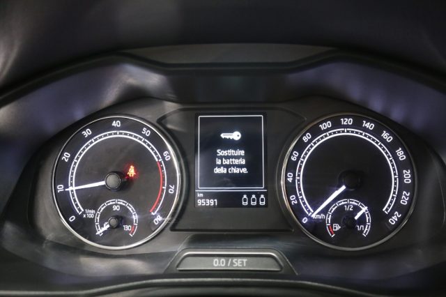 SKODA KAMIQ 1.0 TSI AMBITION - foto 16