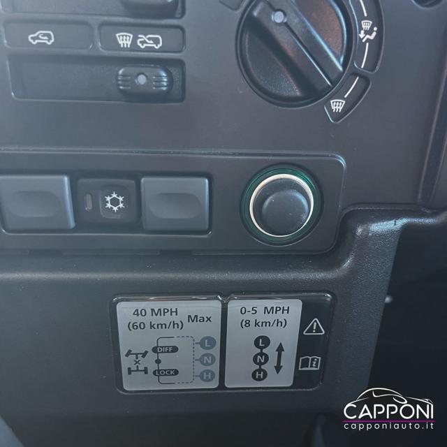 LAND ROVER DEFENDER VI 90 2.4 TD S SW - foto 12