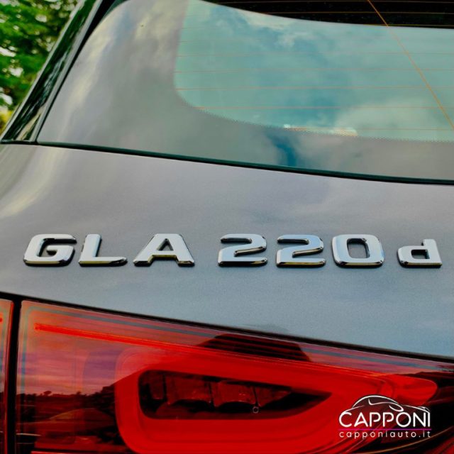 MERCEDES-BENZ GLA 220 D 4MATIC AMG LINE - foto 12