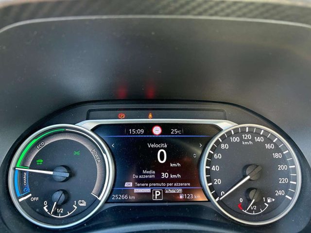 NISSAN JUKE 1.6 HEV N-CONNECTA - foto 11