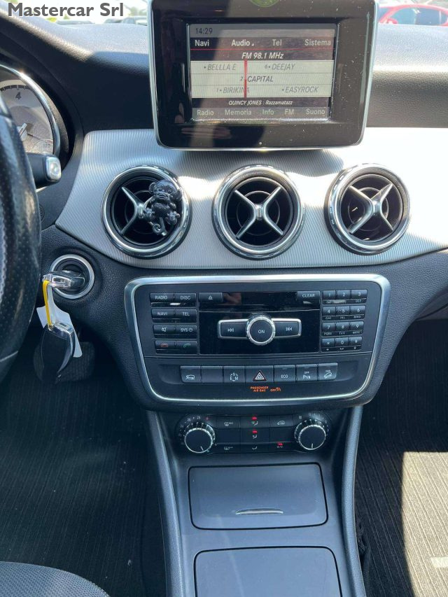 MERCEDES-BENZ GLA 220 GLA-X156 2014 D (CDI) SPORT 4MAT - foto 14