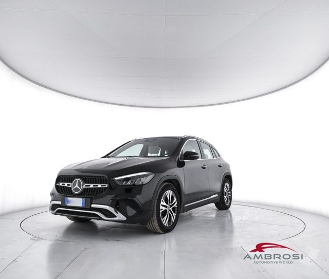 MERCEDES-BENZ GLA 180 D AUTOMATIC PROGRESSIVE ADVANCED
