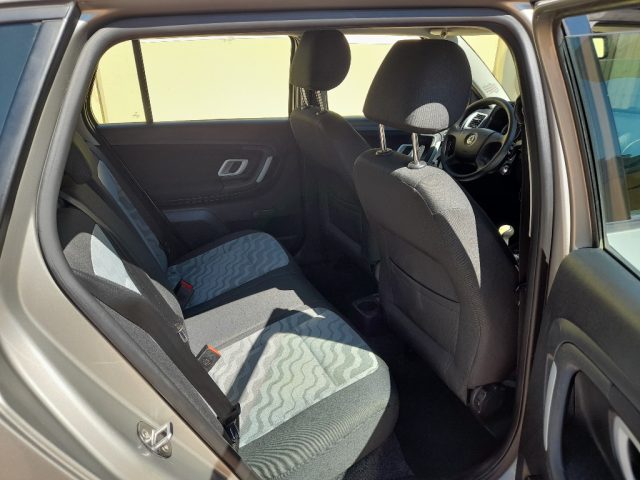 SKODA FABIA 1.2 - foto 4