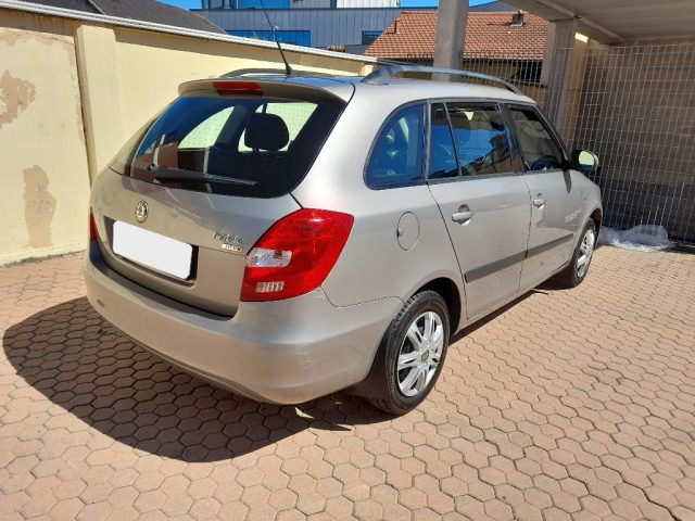 SKODA FABIA 1.2 - foto 8