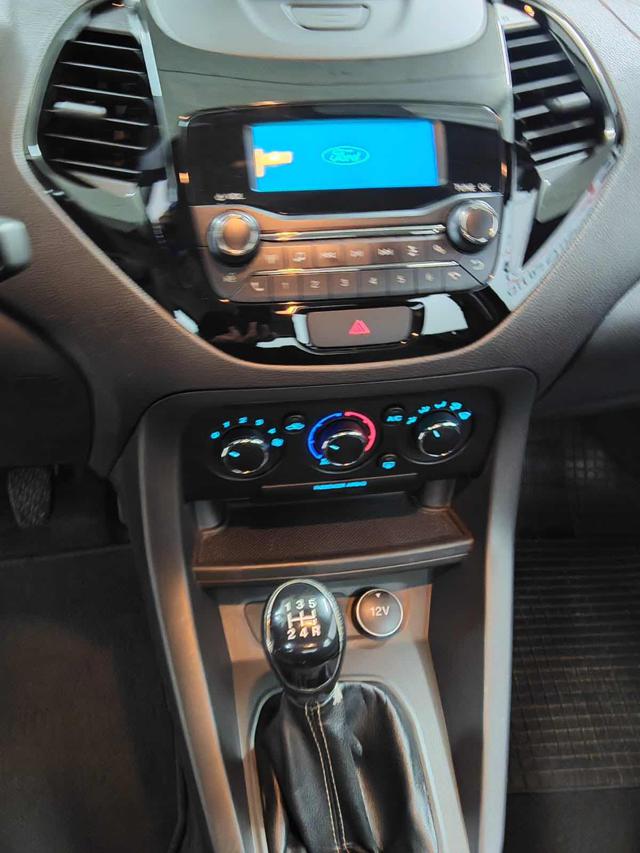 FORD KA+ 1.2 TI-VCT 85CV 60.000KM - foto 8
