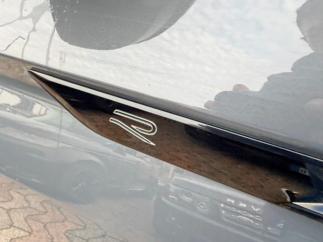 VOLKSWAGEN TIGUAN 2.0 TDI 150 CV SCR DSG R-LINE - foto 17