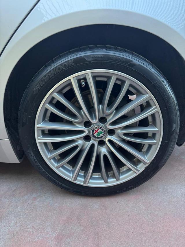 ALFA ROMEO GIULIA 2.2 TURBODIESEL 180 CV AT8 BUSIN - foto 6