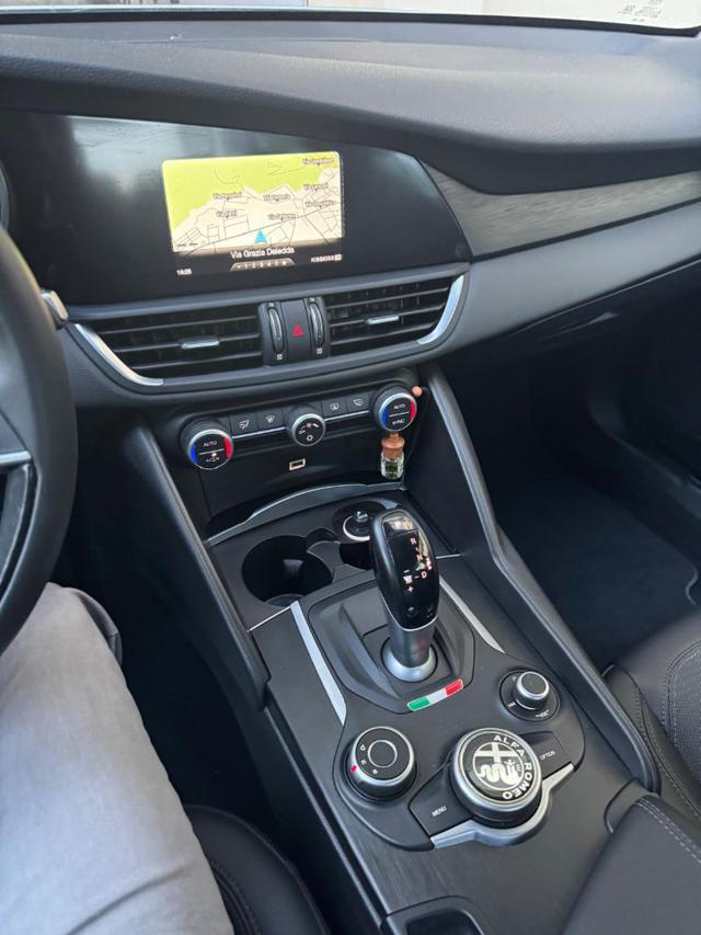 ALFA ROMEO GIULIA 2.2 TURBODIESEL 180 CV AT8 BUSIN - foto 9