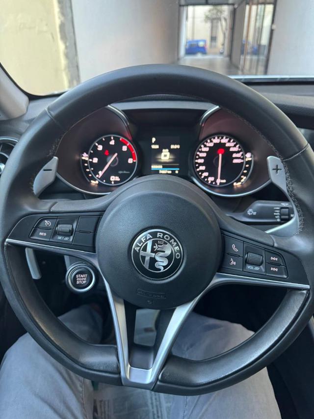ALFA ROMEO GIULIA 2.2 TURBODIESEL 180 CV AT8 BUSIN - foto 8