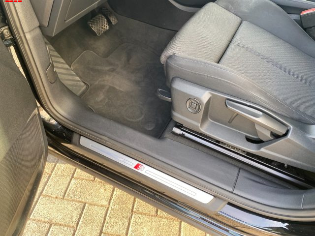 AUDI Q3 35 TFSI S TRONIC S LINE EDITION - foto 8