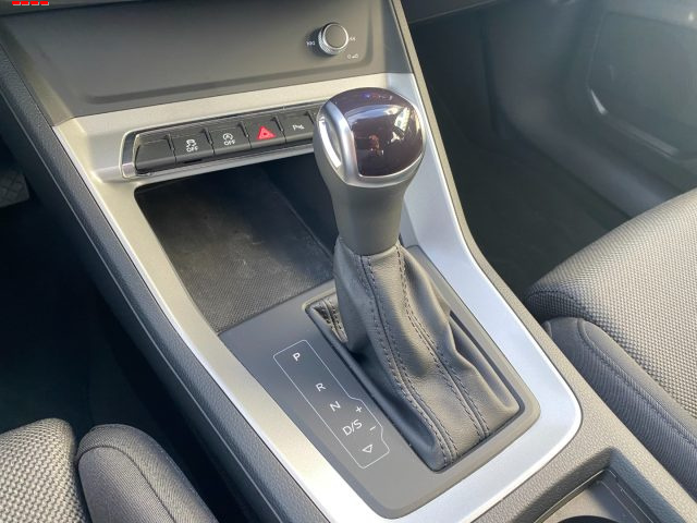 AUDI Q3 35 TFSI S TRONIC S LINE EDITION - foto 11