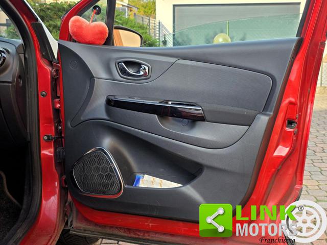 RENAULT CAPTUR R-LINK AUTOMATICA DCI 90CV E6 - foto 30