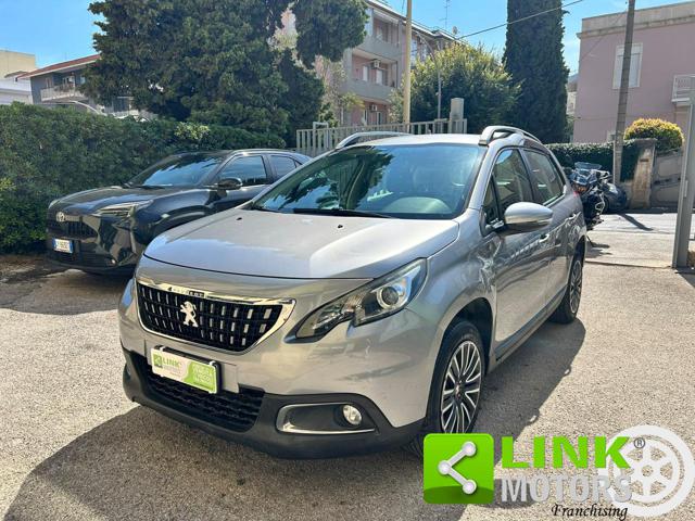 PEUGEOT 2008 .